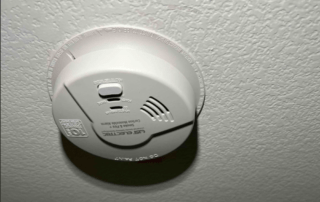 USI 10-Year Interconnected Smoke Detector Installation and Maintenance